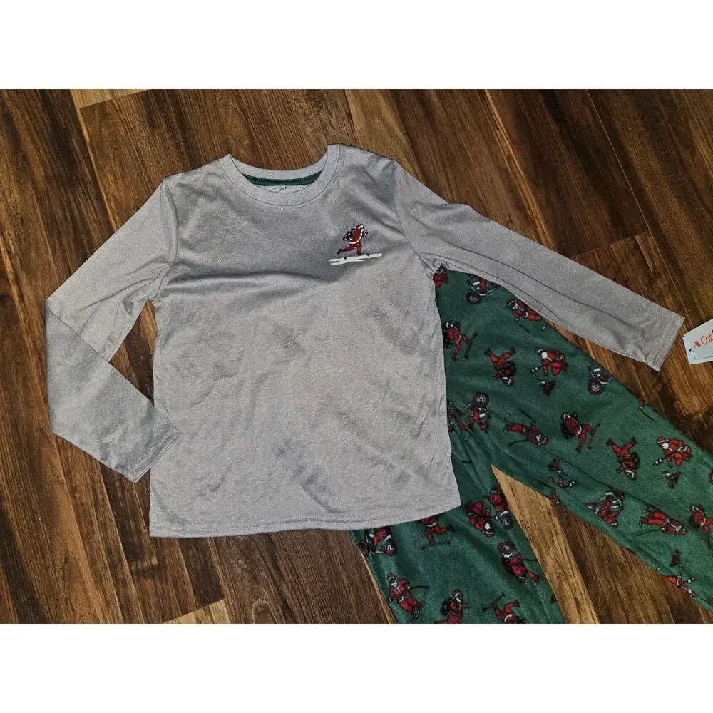 Cat & Jack Boys Long Sleeve Christmas Pajama Set NWT Size S(6/7)